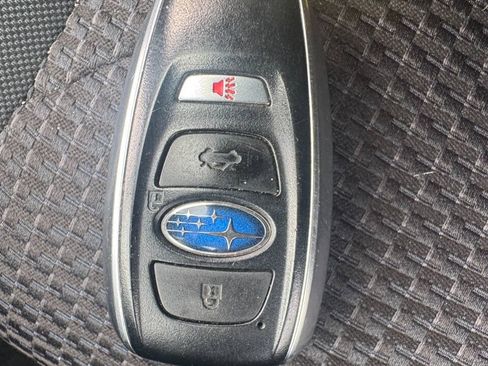Used 2019 Subaru Forester Premium AWD/4WD image 26