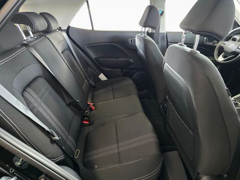 New 2026 Hyundai Venue SEL FWD image 39