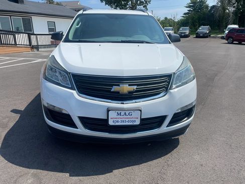 Used 2017 Chevrolet Traverse LS FWD image 6