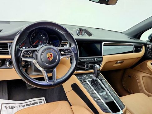Used 2020 Porsche Macan w/ Premium Package Plus AWD/4WD image 11