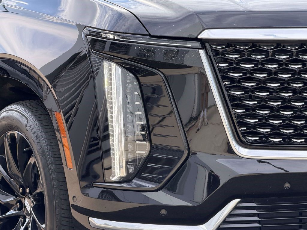 Certified 2025 Cadillac Escalade ESV Premium Luxury w/ Touring Package AWD/4WD image 7