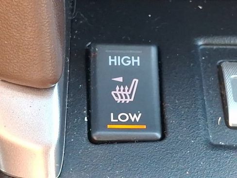 Used 2018 Subaru Forester 2.5i Touring AWD/4WD image 24