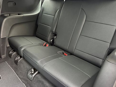 New 2026 Chevrolet Traverse LT w/ LPO, Illumination Package image 15