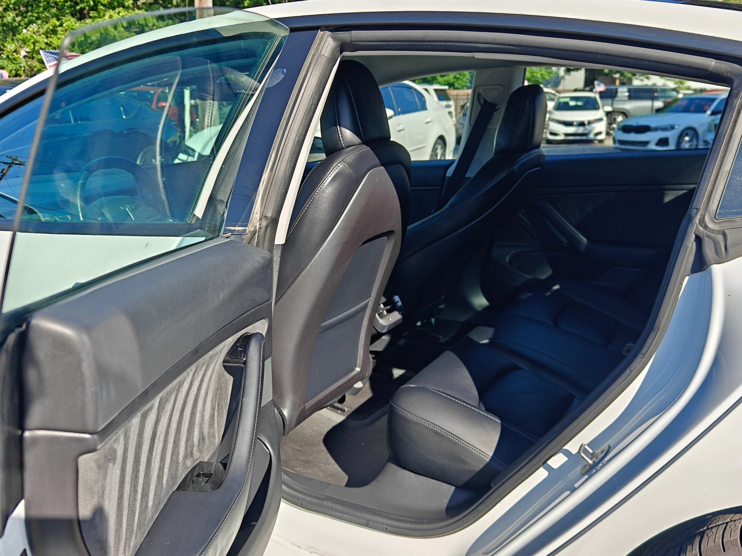Used 2018 Tesla Model 3 Long Range AWD/4WD image 36