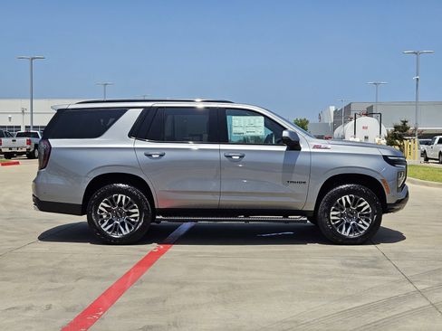 New 2026 Chevrolet Tahoe Z71 w/ Comfort Package AWD/4WD image 6