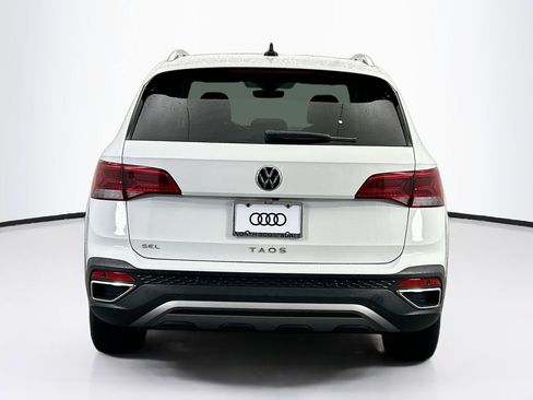 Used 2022 Volkswagen Taos SEL image 6
