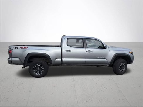 Used 2023 Toyota Tacoma TRD Off-Road AWD/4WD image 5