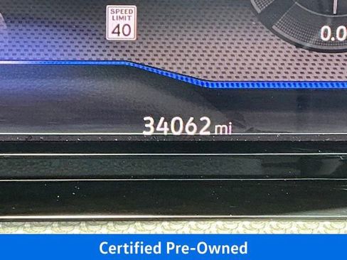 Certified 2022 Volkswagen Golf R AWD/4WD image 32