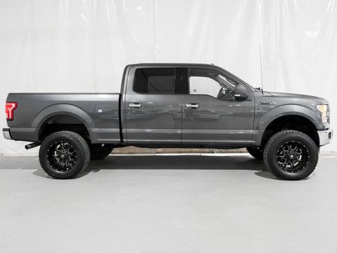 Used 2015 Ford F150 XLT w/ Equipment Group 302A Luxury AWD/4WD image 7