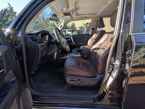 Used 2023 Toyota 4Runner Limited image 9