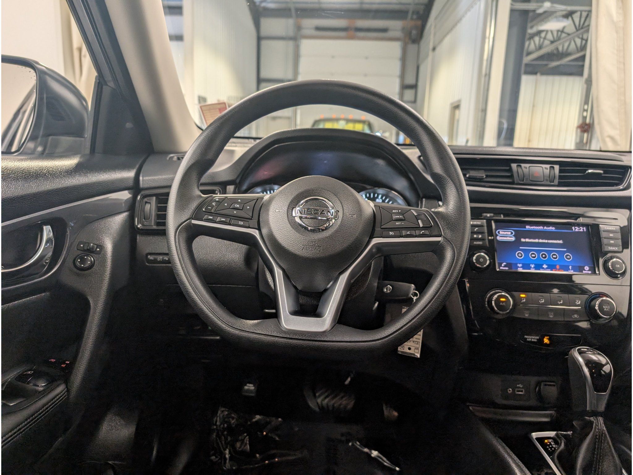 Used 2018 Nissan Rogue S AWD/4WD image 11