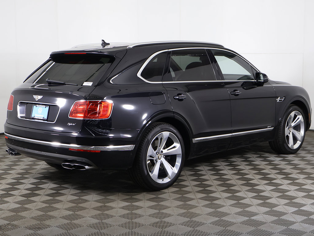 Used 2020 Bentley Bentayga Plug-In Hybrid AWD/4WD image 16