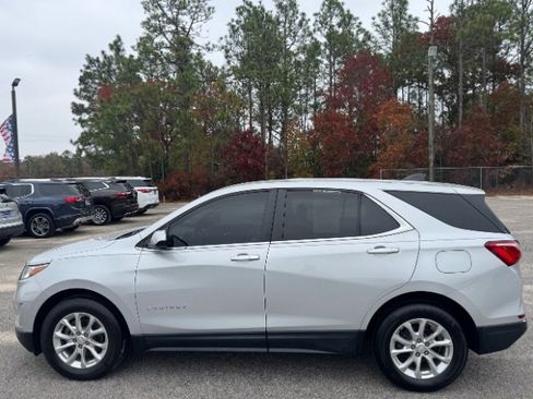 Used 2021 Chevrolet Equinox LT image 8
