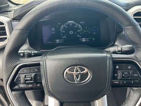 Used 2024 Toyota Tundra Platinum AWD/4WD image 9