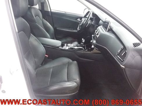 Used 2018 Kia Stinger Premium image 13