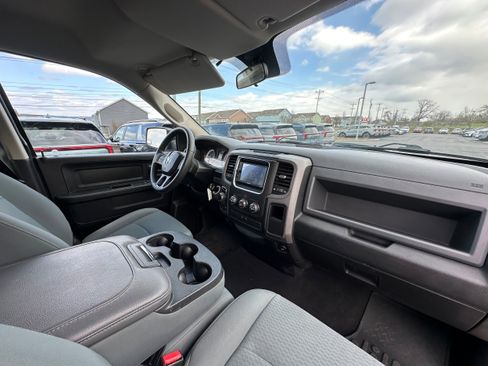 Used 2017 RAM 1500 Express image 16
