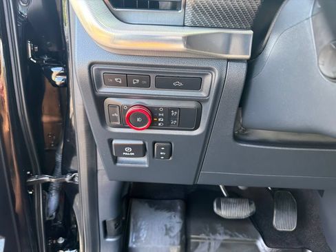 Used 2022 Ford F150 Raptor w/ Equipment Group 801A High AWD/4WD image 17