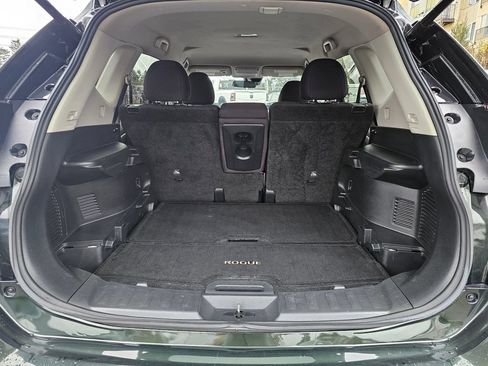 Used 2019 Nissan Rogue SV AWD/4WD image 13