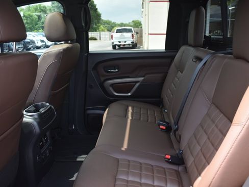 Used 2024 Nissan Titan Platinum Reserve w/ Moonroof Package RWD image 17
