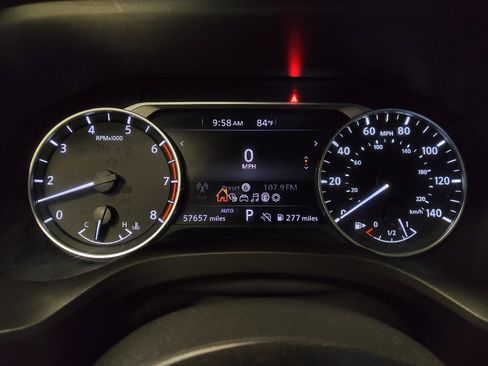 Used 2024 Nissan Rogue SV AWD/4WD image 23