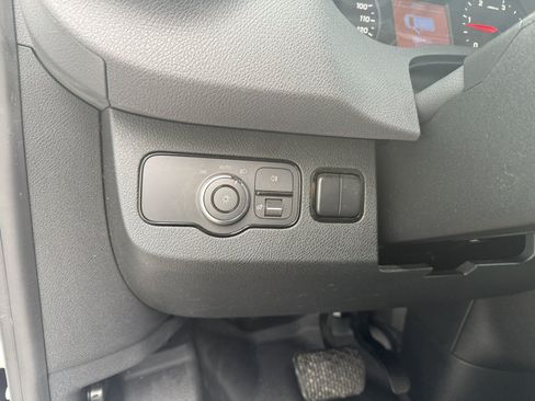 Used 2019 Mercedes-Benz Sprinter 170 image 21