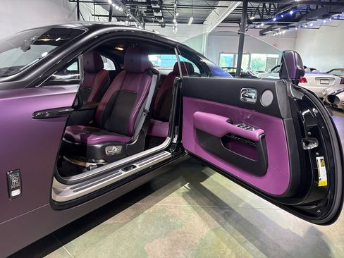 Used 2018 Rolls-Royce Wraith image 16