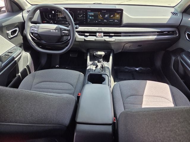 Used 2025 Kia K4 EX FWD image 13