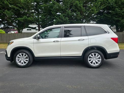 Used 2019 Honda Pilot LX image 3