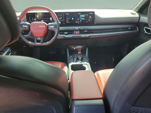 Used 2025 Kia K4 GT-Line w/ GT-Line Premium Package FWD image 11