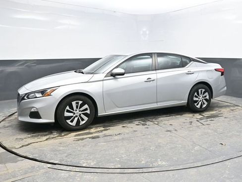 Used 2021 Nissan Altima 2.5 S image 3