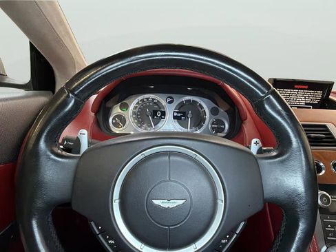 Used 2014 Aston Martin DB9 Volante RWD image 26
