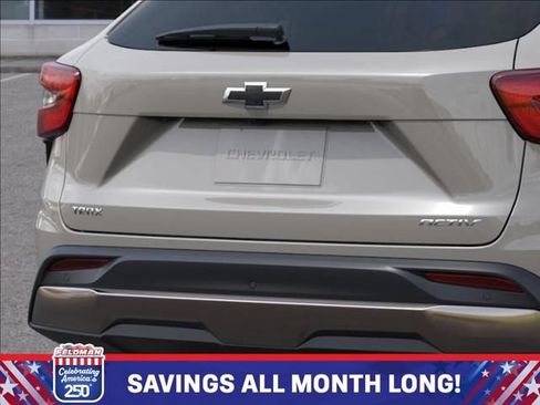 New 2026 Chevrolet Trax ACTIV w/ Sunroof Package FWD image 14