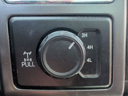 Used 2018 Ford F150 XLT w/ Equipment Group 302A Luxury AWD/4WD image 14