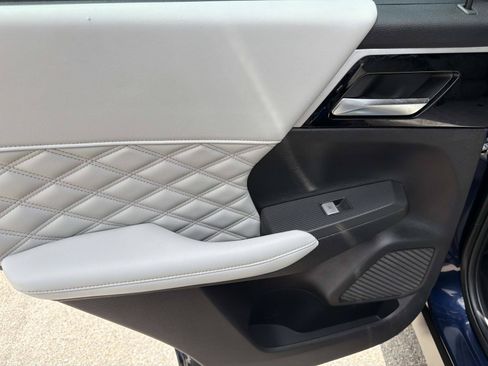 Used 2022 Mitsubishi Outlander SEL FWD image 8