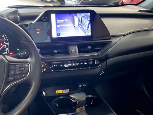 Used 2024 Lexus UX 250h AWD w/ Premium Package image 7
