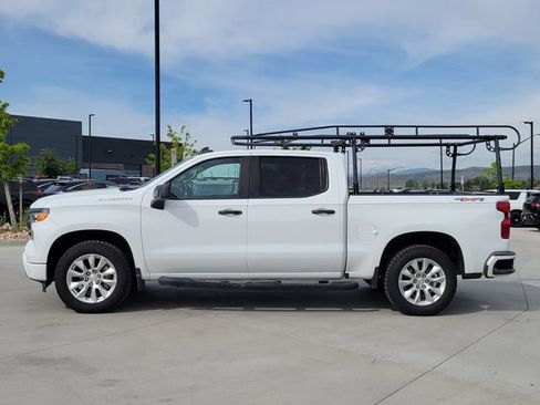Used 2023 Chevrolet Silverado 1500 Custom AWD/4WD image 2