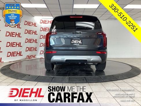 Used 2022 Kia Telluride LX FWD image 8