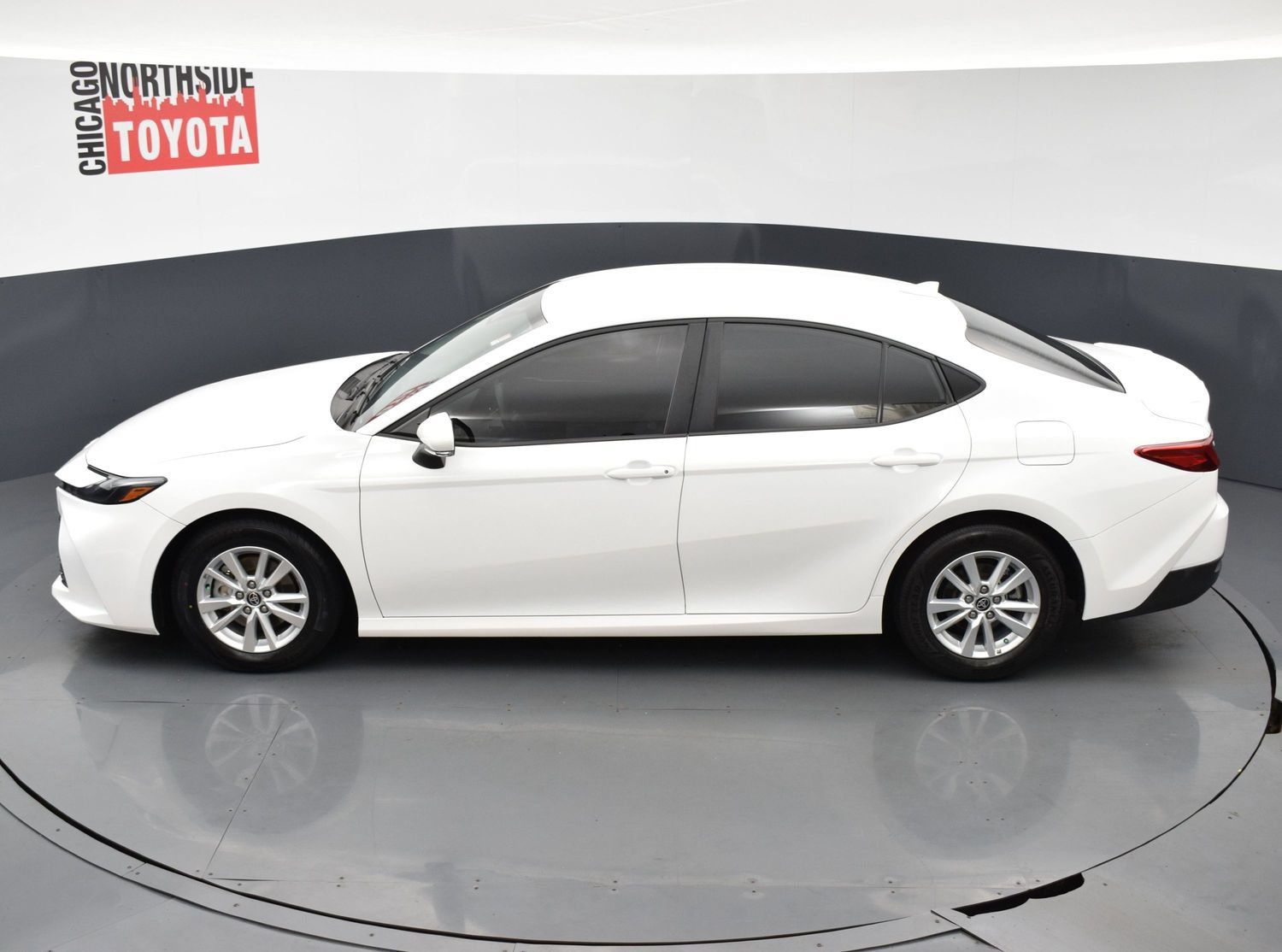 Used 2025 Toyota Camry LE w/ Convenience Package FWD image 19