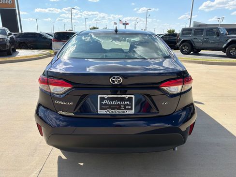 Used 2024 Toyota Corolla LE FWD image 4