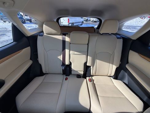 Used 2022 Lexus RX 350L FWD w/ Premium Package image 16