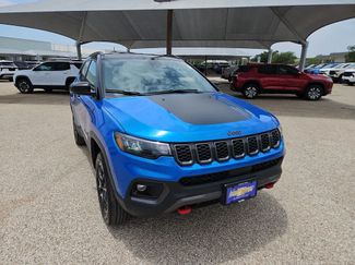 Used 2025 Jeep Compass Trailhawk AWD/4WD video 2