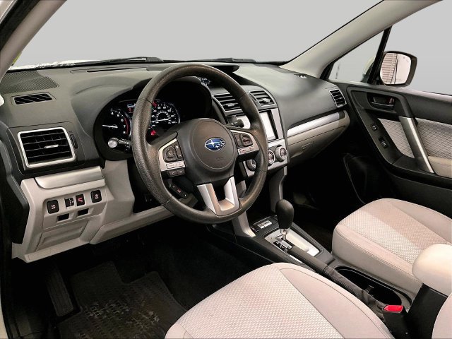 Used 2017 Subaru Forester 2.5i Premium AWD/4WD image 12