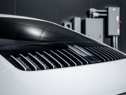 Certified 2022 Porsche 911 Carrera 4S image 14