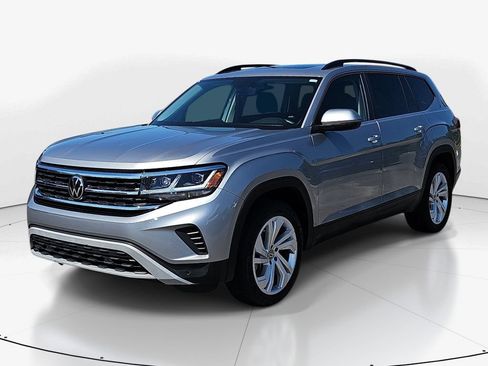 Used 2023 Volkswagen Atlas SE w/ Panoramic Sunroof Package FWD image 11