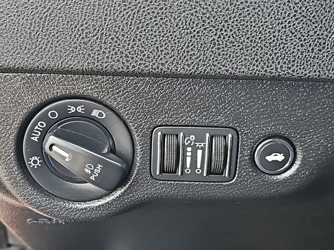 Used 2021 Dodge Charger R/T w/ Blacktop Package image 25