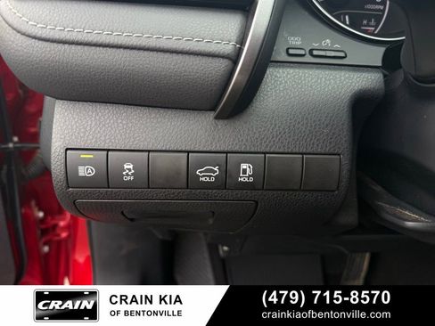Used 2023 Toyota Camry SE w/ Convenience Package FWD image 12