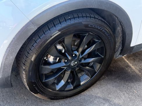 Used 2019 Kia Sorento S FWD image 6