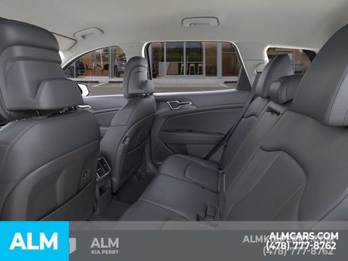 Used 2025 Kia Sportage EX FWD image 21