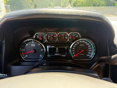 Used 2020 Chevrolet Tahoe 2WD image 11