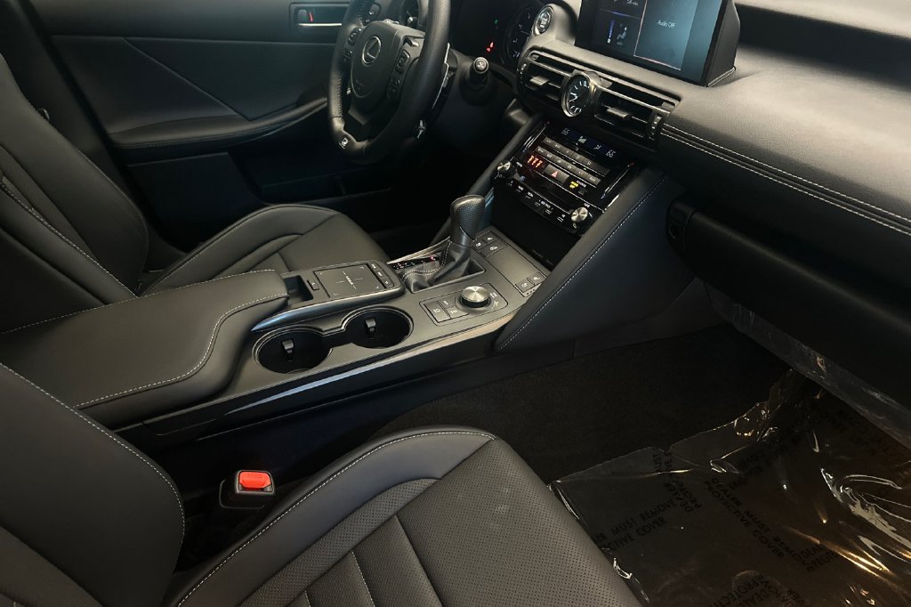 Certified 2025 Lexus IS 350 F Sport w/ Accessory Package 2 RWD image 15